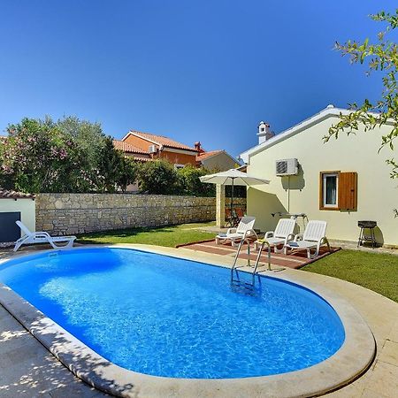 Villa Helena Banjole Buitenkant foto